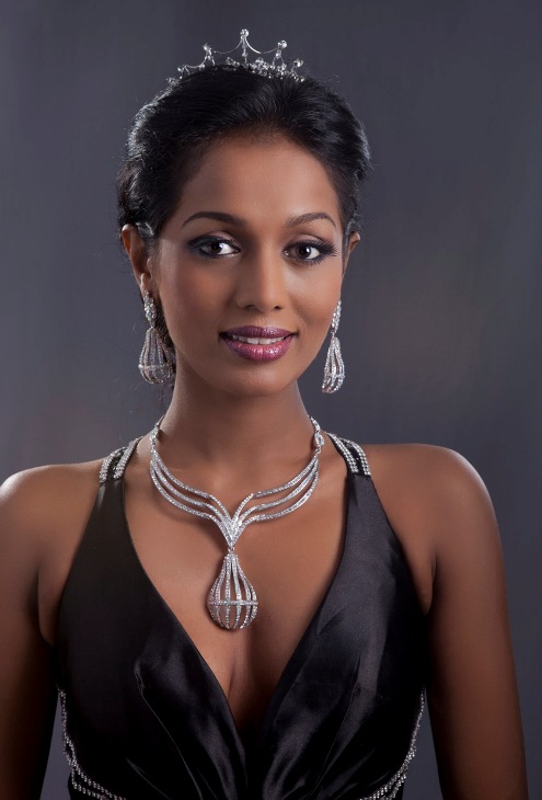 Madusha Rushani Mayadunne - Miss Sri Lanka International 2012. photo